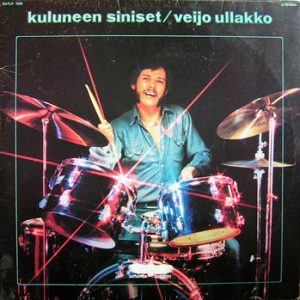 Veijo Ullakko : Kuluneen Siniset