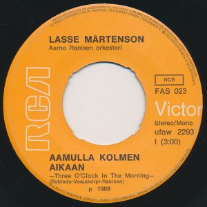 Lasse Mårtenson : Aamulla Kolmen Aikaan