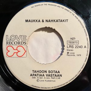 Maukka & Nahkatakit : Tahdon Sotaa Apatiaa Vastaan